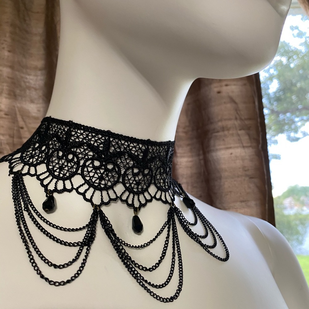 🔥 Queen of World Goth Black Lace Choker Necklace